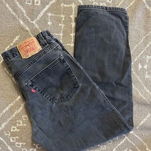 Black Levi’s Relaxed Fit 550 Jeans